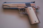 800px-Colt1911goldcup